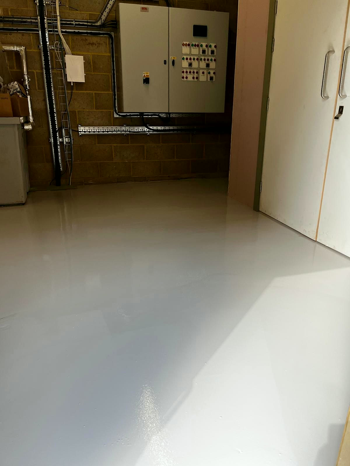 Painted floor in a service room