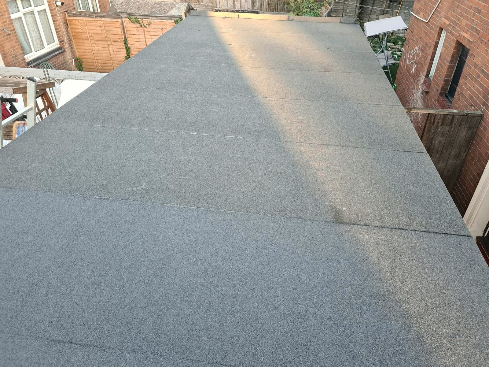 New flat roof on the extension